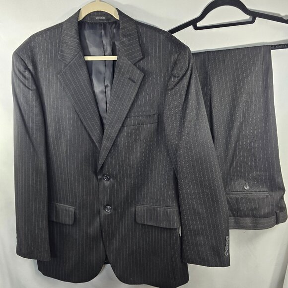 Van Heusen Black Pinstripe Men's 2 Piece Suit 42 R Jacket / 34 X 30 Pants